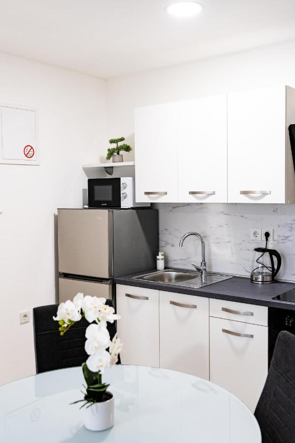 Apartmani Park Maksimir-Rebro Загреб Екстериор снимка